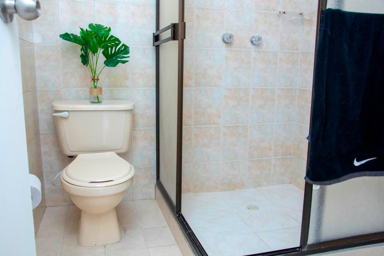 Pa Pasiar Hostal メデジン エクステリア 写真